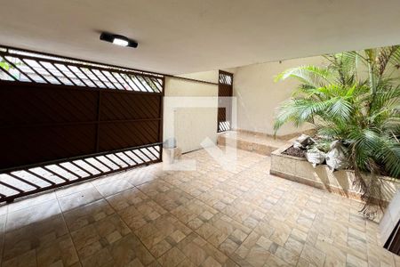 Casa para alugar com 230m², 3 quartos e 1 vagaGaragem