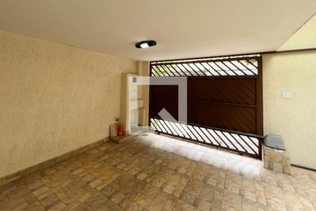 Casa para alugar com 230m², 3 quartos e 1 vagaGaragem