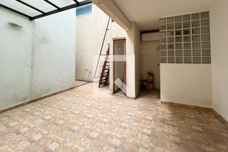 Casa para alugar com 230m², 3 quartos e 1 vagaÁrea de Serviço