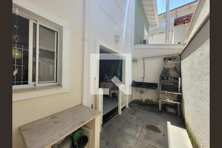 Casa à venda com 133m², 3 quartos e 1 vaga Casa à venda com 133m², 3 quartos e 1 vagaVaranda