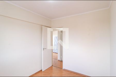 Apartamento à venda com 77m², 3 quartos e 2 vagasQuarto 2