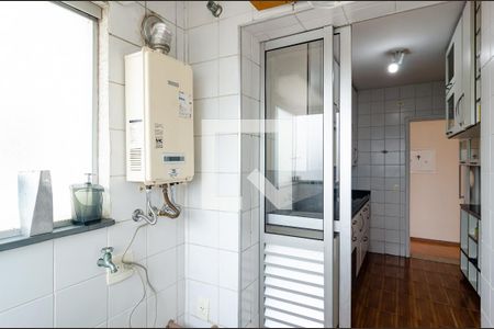 Apartamento à venda com 77m², 3 quartos e 2 vagasLavanderia