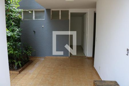 varanda 02 de casa à venda com 4 quartos, 202m² em Jardim Vera Cruz, São Paulo