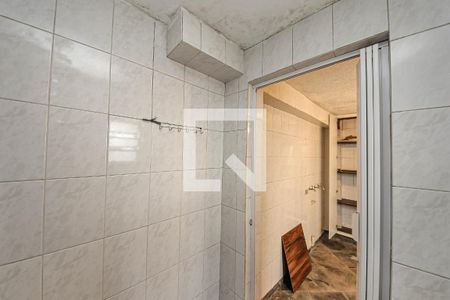 Casa à venda com 120m², 2 quartos e 2 vagasBanheiro de Serviço