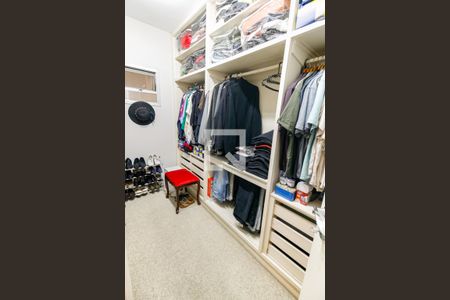 Apartamento à venda com 211m², 4 quartos e 3 vagasCloset da suíte 2