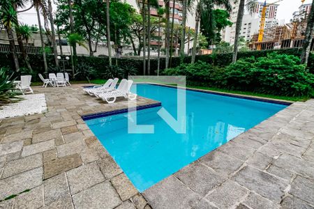 Apartamento à venda com 211m², 4 quartos e 3 vagasÁrea comum - Piscina