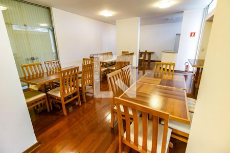 Apartamento à venda com 211m², 4 quartos e 3 vagasÁrea comum - Salão de festas