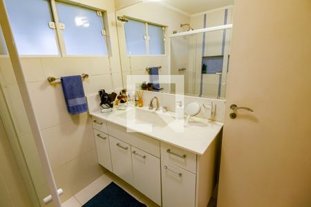 Apartamento à venda com 211m², 4 quartos e 3 vagasBanheiro Corredor