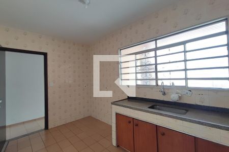 Casa para alugar com 200m², 4 quartos e 4 vagasCozinha