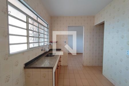 Casa para alugar com 200m², 4 quartos e 4 vagasCozinha