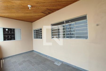 Casa para alugar com 200m², 4 quartos e 4 vagasQuintal