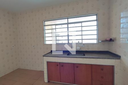 Casa para alugar com 200m², 4 quartos e 4 vagasCozinha