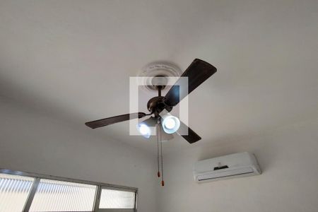 Sala de apartamento para alugar com 2 quartos, 55m² em Canto do Forte, Praia Grande