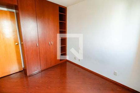 Apartamento à venda com 60m², 2 quartos e 2 vagasQuarto 2