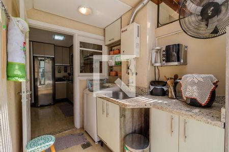 Casa à venda com 180m², 3 quartos e 2 vagasÁrea de serviço