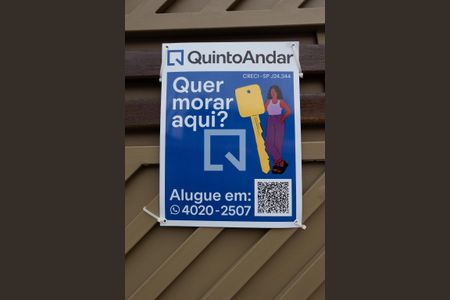 Casa à venda com 136m², 3 quartos e 4 vagas Casa à venda com 136m², 3 quartos e 4 vagasPlaquinha