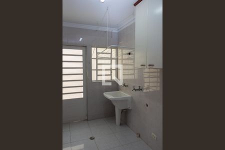 Casa à venda com 136m², 3 quartos e 4 vagas Casa à venda com 136m², 3 quartos e 4 vagasÁrea de Serviço