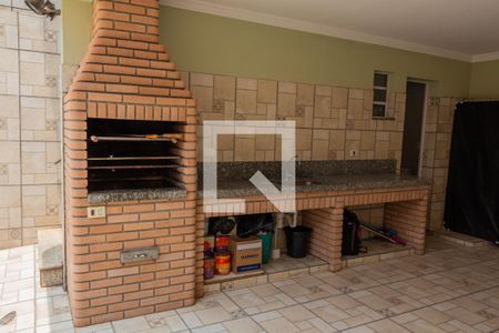 Casa à venda com 136m², 3 quartos e 4 vagas Casa à venda com 136m², 3 quartos e 4 vagasÁrea comum