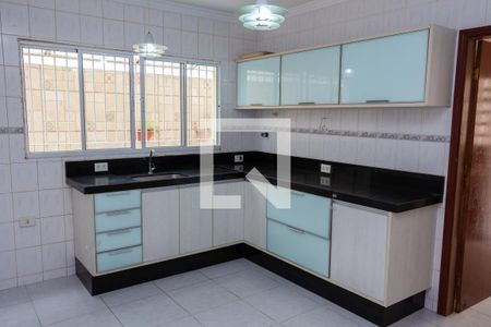 Casa à venda com 136m², 3 quartos e 4 vagas Casa à venda com 136m², 3 quartos e 4 vagasCozinha