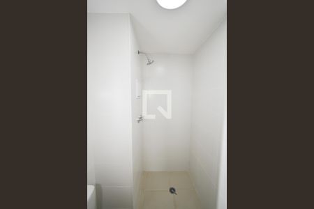 Banheiro de kitnet/studio para alugar com 1 quarto, 26m² em Parada Inglesa, São Paulo