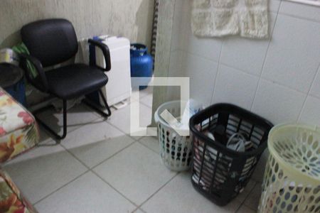 Casa à venda com 400m², 5 quartos e 8 vagasLavanderia