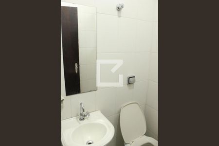 Casa à venda com 400m², 5 quartos e 8 vagasBanheiro do Quarto 4