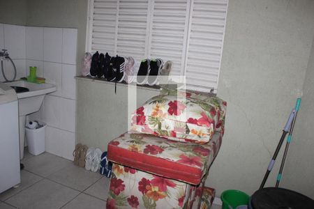 Casa à venda com 400m², 5 quartos e 8 vagasLavanderia