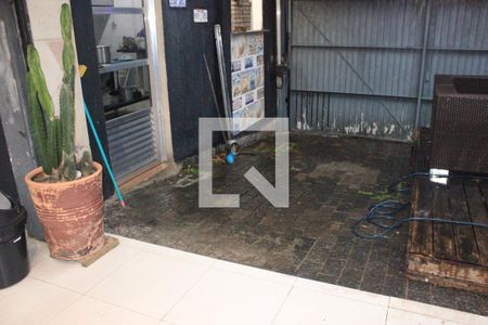 Casa à venda com 400m², 5 quartos e 8 vagasÁrea comum - Salão de festas