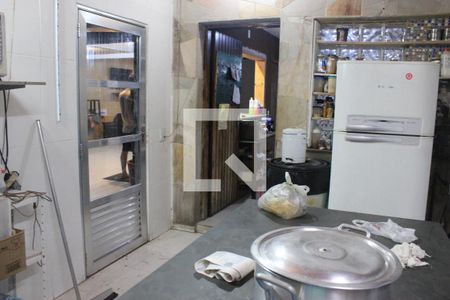 Casa à venda com 400m², 5 quartos e 8 vagasChurrasqueira