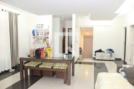 Sala de casa para alugar com 5 quartos, 400m² em Vila Galvão, Guarulhos