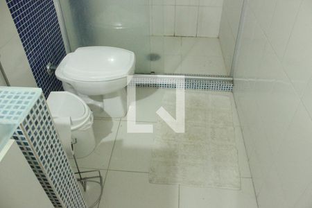 Casa à venda com 400m², 5 quartos e 8 vagasBanheiro Quarto 2