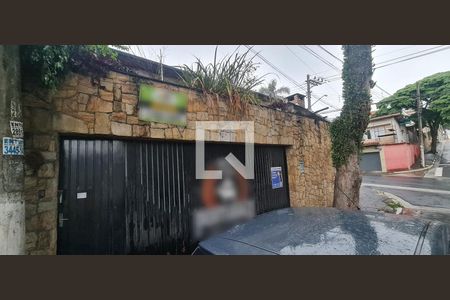 Casa à venda com 400m², 5 quartos e 8 vagasFachada