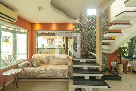 Sala/Cozinha de casa para alugar com 3 quartos, 260m² em Guaratiba, Rio de Janeiro