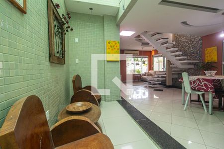 Casa para alugar com 260m², 3 quartos e 1 vagaÁrea de Serviço