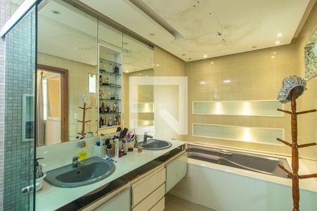 Casa para alugar com 260m², 3 quartos e 1 vagaBanheiro da Suíte 1