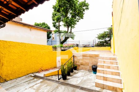 Casa à venda com 94m², 2 quartos e 1 vaga Casa à venda com 94m², 2 quartos e 1 vagaQuintal