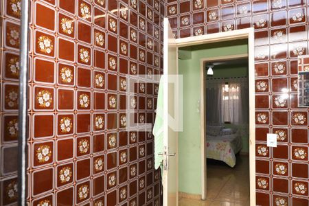 Casa à venda com 250m², 4 quartos e 4 vagasBanheiro 