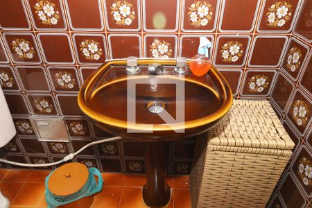 Casa à venda com 250m², 4 quartos e 4 vagasBanheiro da Suíte