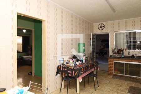 Casa à venda com 250m², 4 quartos e 4 vagasCozinha