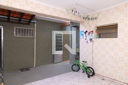 Casa à venda com 250m², 4 quartos e 4 vagasÁrea de Serviço