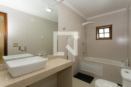 Casa à venda com 196m², 3 quartos e 3 vagasBanheiro da Suíte 3