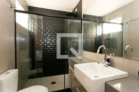 Casa à venda com 196m², 3 quartos e 3 vagasBanheiro da Suíte 1