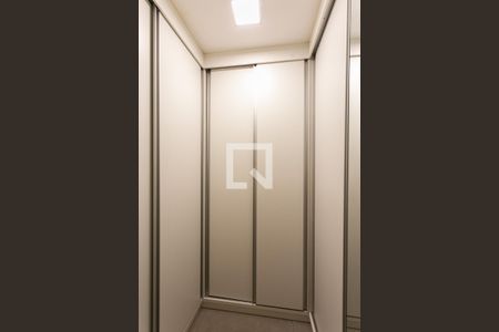 Casa à venda com 196m², 3 quartos e 3 vagasCloset da Suíte 1