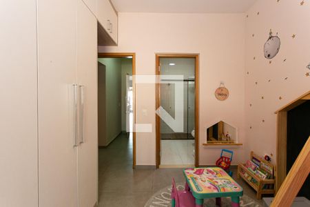 Casa à venda com 196m², 3 quartos e 3 vagasSuíte 2