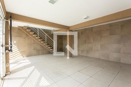 Casa à venda com 196m², 3 quartos e 3 vagasGaragem