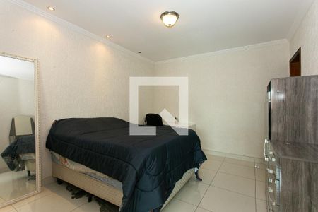 Casa à venda com 196m², 3 quartos e 3 vagasSuíte 3