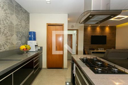Casa à venda com 196m², 3 quartos e 3 vagasCozinha