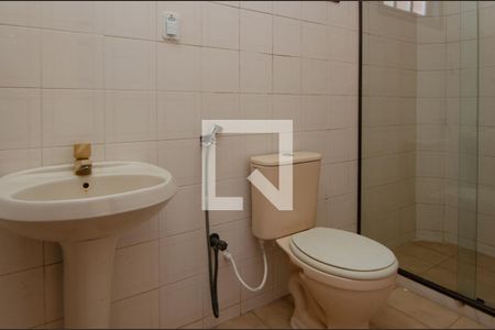 Casa de condomínio à venda com 140m², 3 quartos e 1 vaga Casa de condomínio à venda com 140m², 3 quartos e 1 vagaBanheiro da Suíte