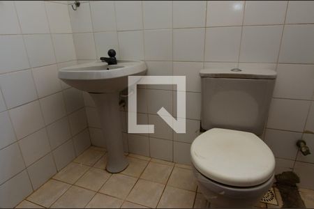 Casa de condomínio à venda com 140m², 3 quartos e 1 vaga Casa de condomínio à venda com 140m², 3 quartos e 1 vagaBanheiro