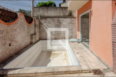 Casa de condomínio à venda com 140m², 3 quartos e 1 vaga Casa de condomínio à venda com 140m², 3 quartos e 1 vagaÁrea externa